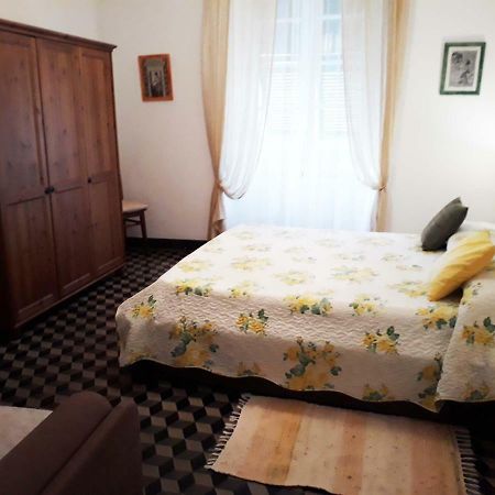 La Casa Di Nonna Fo Acomodação com café da manhã Voltaggio Exterior foto